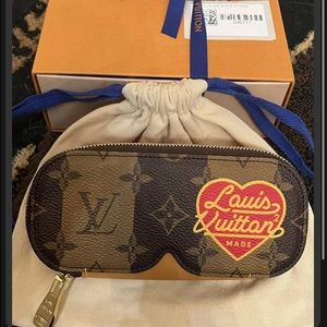 Louis Vuitton limited edition glasses GM sunglass case like new with box